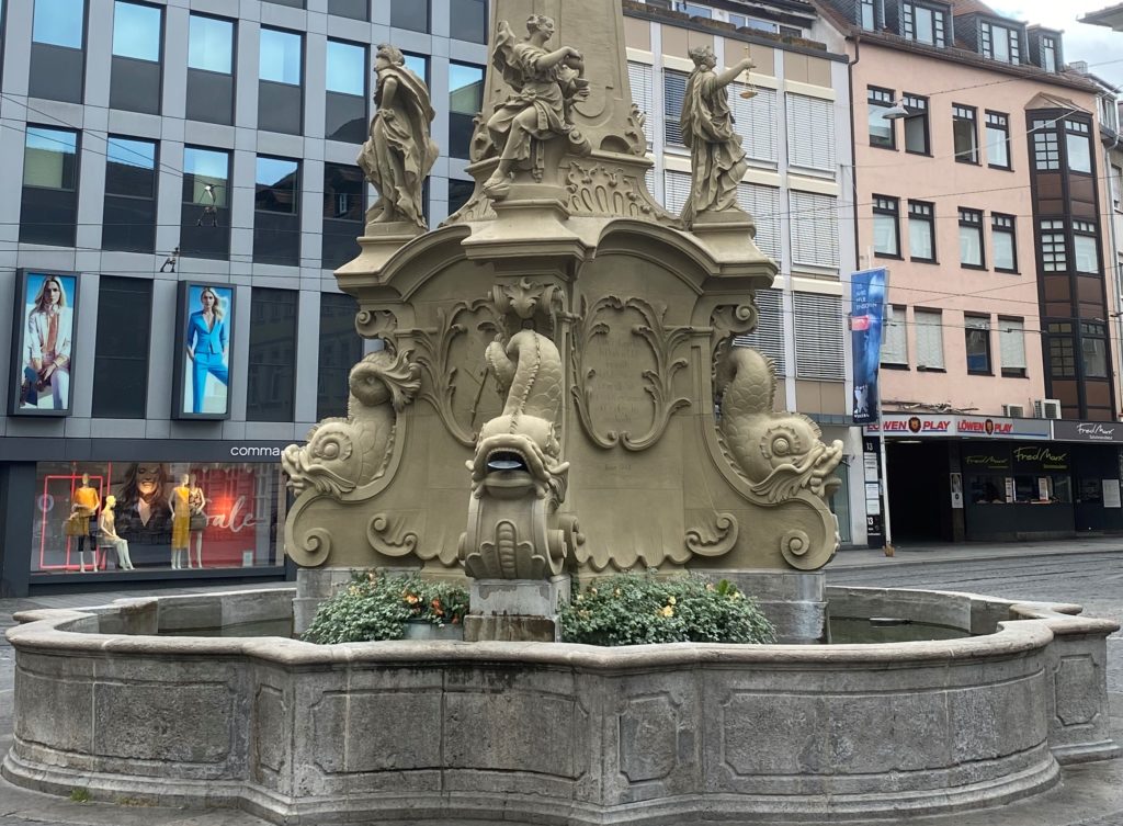 Vierröhrenbrunnen