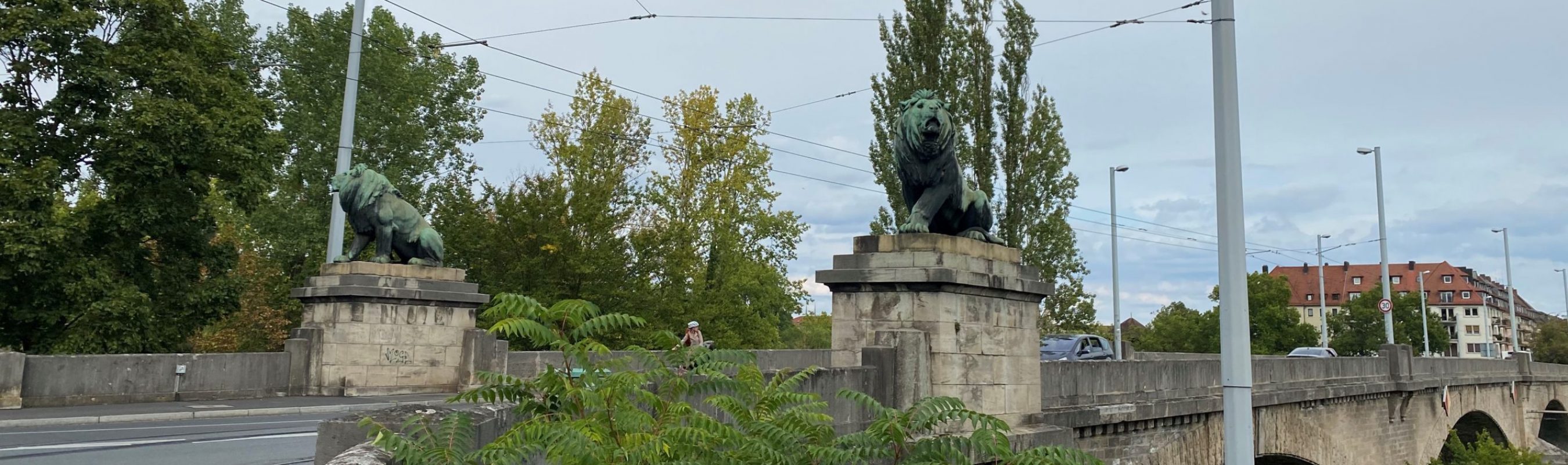 Zwei Löwen auf der Löwenbrücke
